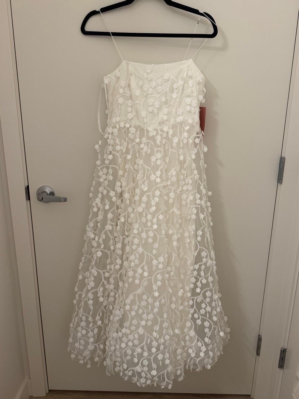NWT BHLDN White 3D Floral Appliqué Embroidered Tulle Maxi Dress US 00